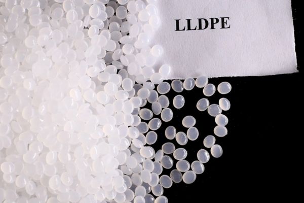 Hạt nhựa LLDPE còn được gọi là Polyethylene tuyến tính mật độ thấp