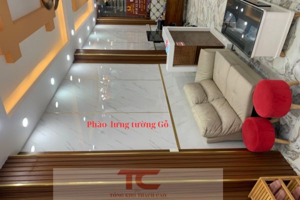 Phào lưng gỗ trang trí phòng khách